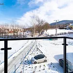 Nowoczesne Z Klimatyzacja I Balkonami, W Dobrej Lokalizacji