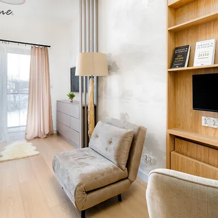 Nowoczesne Z Klimatyzacja I Balkonami, W Dobrej Lokalizacji *