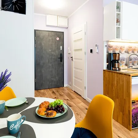 Nowoczesne Z Balkonami, W Dobrej Lokalizacji Apartmán *
