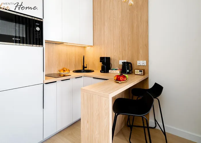 Nowoczesne Z Klimatyzacja I Balkonami, W Dobrej Lokalizacji